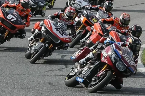Austin will present the antipodes of motorcycling: the Baggers challenge MotoGP!