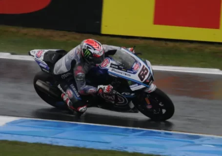 WSBK Superbike Assen Superpole: The rain wakes up Jonathan Rea, 44th Superpole!