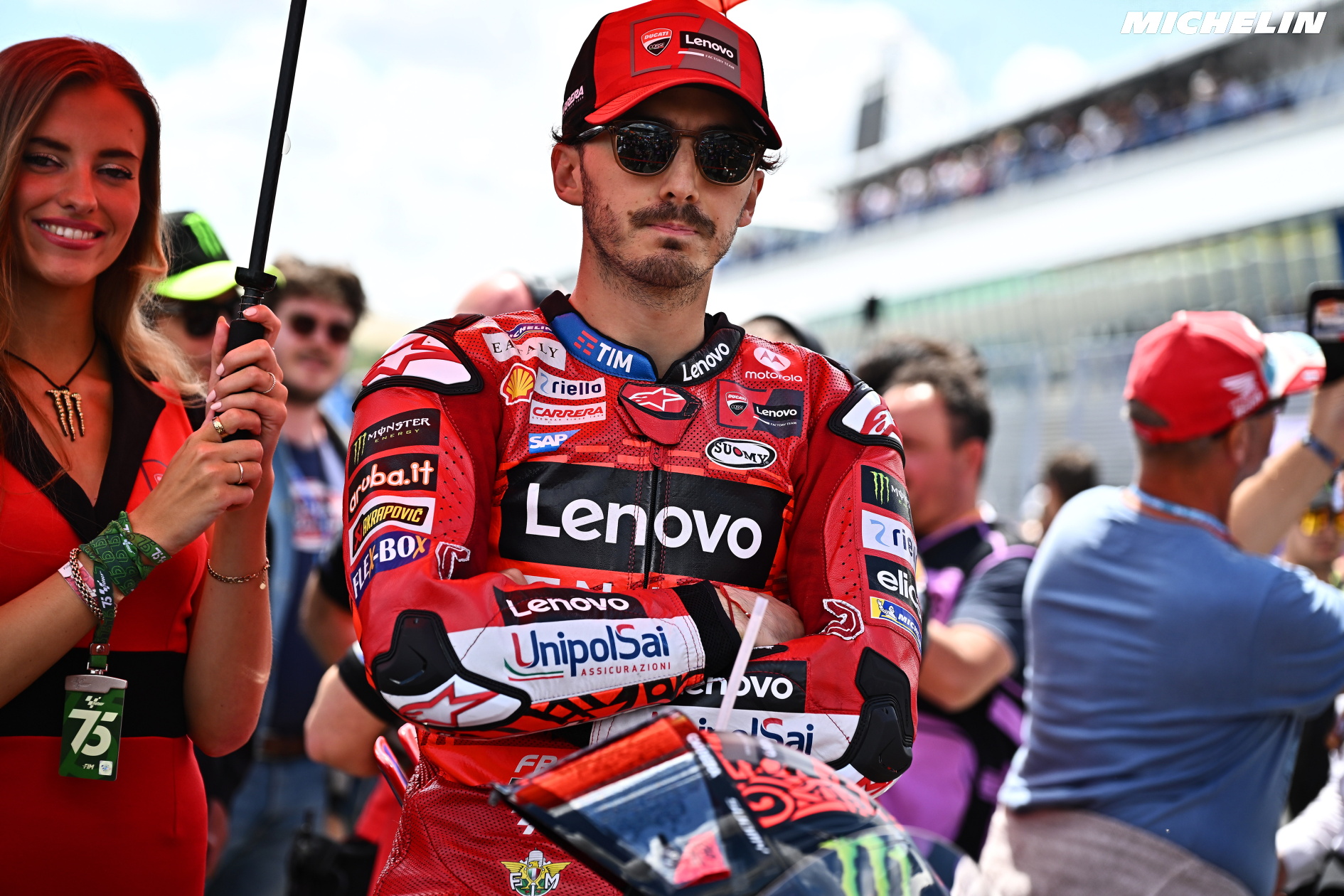 The echo of the networks: Bagnaia against Bagnaia