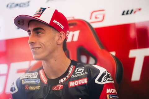 MotoGP Italie Parade LIVE : La charrette version italienne…