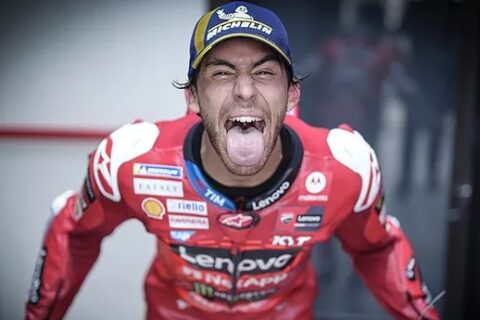 Moto2 – Niklas Ajo, successeur d’Aki, voit les choses en grand pour 2025