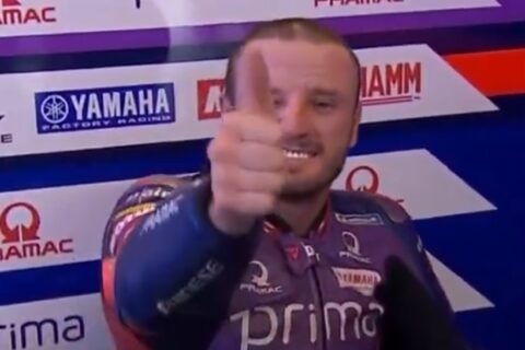 MotoGP Italie Parade LIVE : La charrette version italienne…