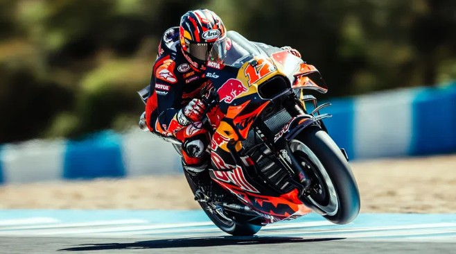 https://www.paddock-gp.com/wp-content/uploads/2025/04/Vinales-1-5.jpg