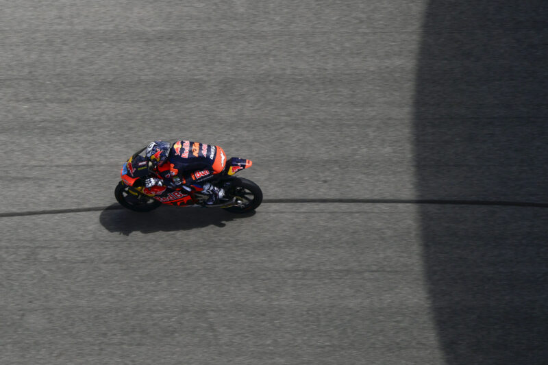Moto3 France Le Mans Course : José Antonio Rueda remporte une épreuve irrespirable ! Moto3 France Le Mans Course : José Antonio Rueda remporte une épreuve irrespirable !