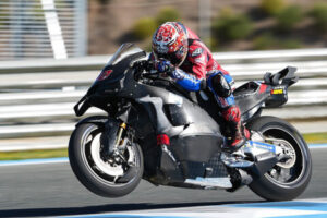 MotoGP, Le Mans : Honda poursuit son effort avec Takaaki Nakagami de retour en course !