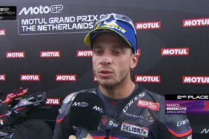 MotoGP Assen Course : Marco Bezzecchi (Aprilia/2) "A chaud"