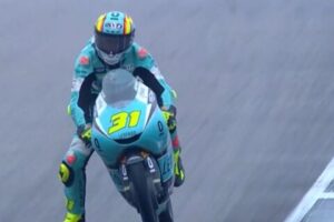 Moto3 Allemagne FP2 : Adrian Fernandez le plus rapide sur le mouillé !