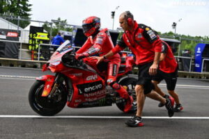 MotoGP mascarade