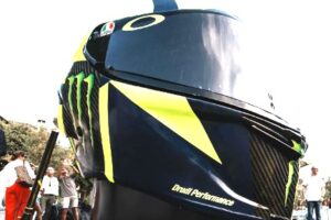 MotoGP, People : le casque géant de Valentino Rossi au cœur d’une enquête politico-judiciaire