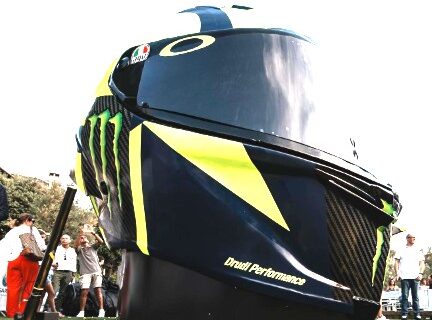 MotoGP, People : le casque géant de Valentino Rossi au cœur d’une enquête politico-judiciaire