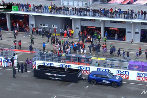 MotoGP Allemagne Parade LIVE : La charette version germanique...