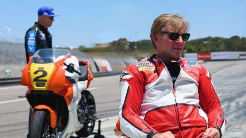 Une Yamaha XSR900 GP customisée pour honorer Wayne Rainey à Laguna Seca