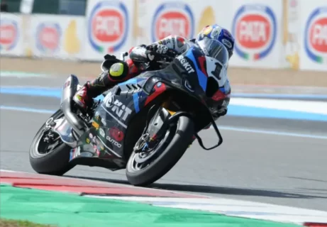 WSBK Superbike Magny-Cours Superpole : Toprak Razgatlioglu en pole, Andrea Iannone revient en force