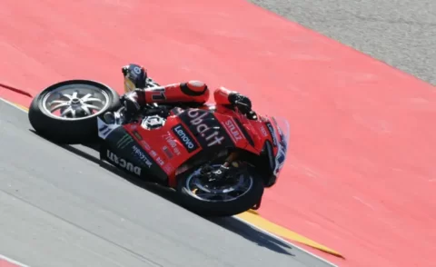 WSBK Superbike Aragon Superpole : Nicolo Bulega passe à l’attaque, magie Ducati pour la pole