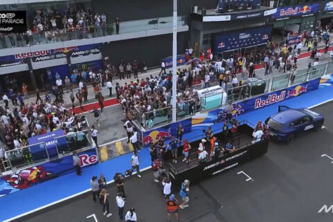 MotoGP Misano Parade LIVE : La charette version adriatique...