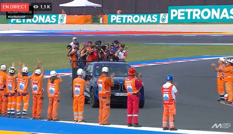 MotoGP Misano Parade LIVE : La charette version adriatique...