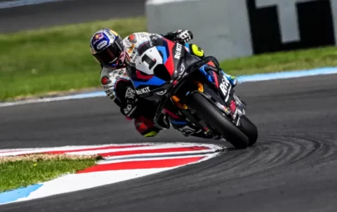 WSBK Superbike Magny-Cours Course Course-2 : Toprak Razgatlioglu sur une autre planète, mais avez-vous vu Rea ?