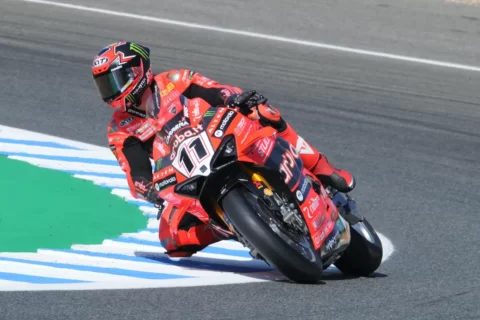 Superbike Jerez Superpole : Pole position de l'espace pour Bulega, Toprak est prévenu !