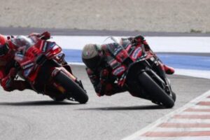MotoGP, Carlo Pernat alerte : "Aprilia menace, et Marc Marquez n’est peut-être plus suffisant pour sauver les apparences chez Ducati"