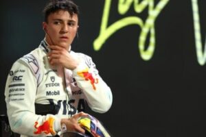 F1, Helmut Marko pr&eacute;vient sur Isack Hadjar : "il doit encore contr&ocirc;ler ses &eacute;motions"