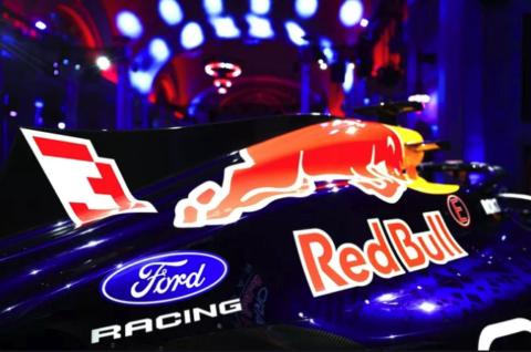 F1 : FIA sous pression : Red Bull allume la m&egrave;che, Newey d&eacute;fie l&rsquo;autorit&eacute; et Mercedes dans la tourmente moteur