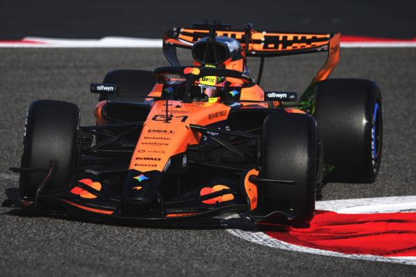 F1 : Essais Barhe&iuml;n J2 : Norris affole le chrono, Ferrari stopp&eacute;e net avec Hamilton en gal&egrave;re technique