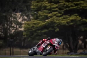 Superbike, Australie, course Superpole : Nicolò Bulega les dévore au petit-déjeuner, victoire de géant dans le sprint !