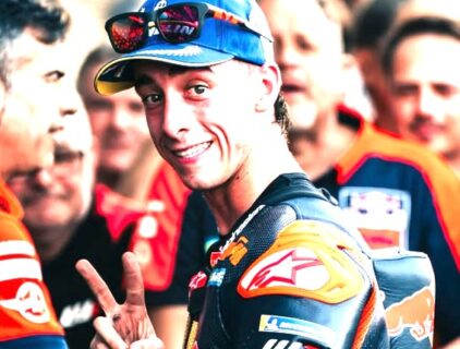 MotoGP, Alberto Puig choque sur Pedro Acosta : "c&rsquo;est un pilote courageux, mais il reste un fumeur de joints"
