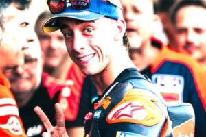 MotoGP, Alberto Puig choque sur Pedro Acosta : "c’est un pilote courageux, mais il reste un fumeur de joints"