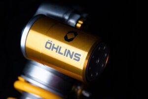 &Ouml;hlins a d&eacute;voil&eacute; un nouveau logo pour accompagner une transformation strat&eacute;gique