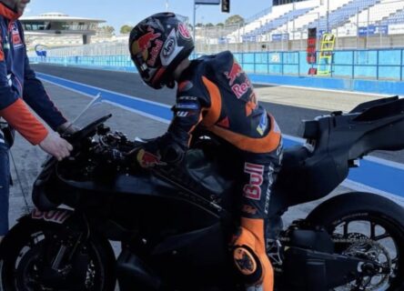 MotoGP, Test Jerez : Dani Pedrosa et Pol Espargar&oacute; prennent les r&ecirc;nes de la KTM 850cc pour 2027