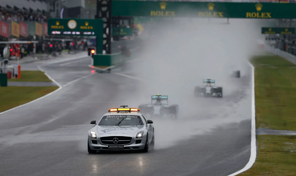 F1 La Foudre Menace Miami Un Grand Prix D j Sous Tension Paddock GP F1 La Foudre Menace Miami Un Grand Prix D j Sous Tension Paddock GP