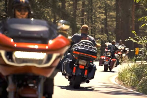 Street - Harley-Davidson vend du r&ecirc;ve faute de vendre des motos : &ldquo;RIDE&rdquo; ou l&rsquo;aveu d&rsquo;une crise profonde