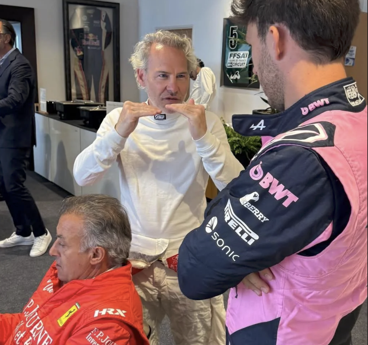 F1