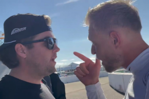 F1 - « Va te faire voir » : Lors de sa première course en NASCAR, Magnussen fait vriller Gragson.