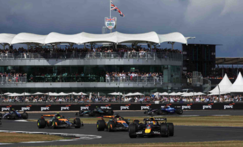F1 - Verstappen ressort abasourdi du simulateur : &laquo; Ce n'est plus Silverstone &raquo;