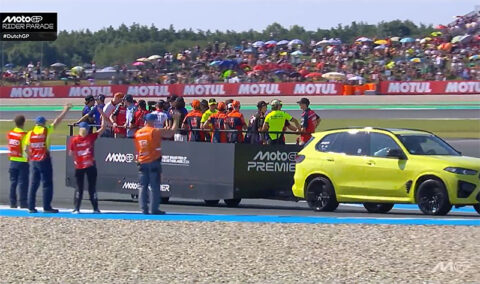 MotoGP Assen Parade LIVE : La charrette version n&eacute;erlandaise...