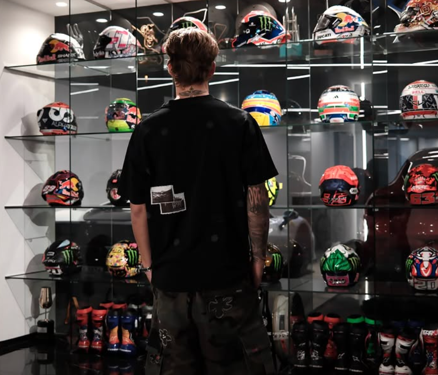 MotoGP : Fabio Quartararo dévoile son autre passion et une impressionnante collection de casques de Formule 1