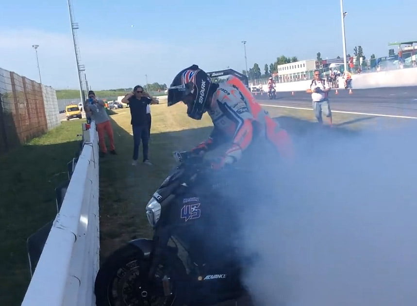 [Vidéos] Scott Redding met le feu à Misano