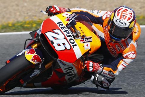 Le Mans, MotoGP, FP1: Pedrosa sends his regards